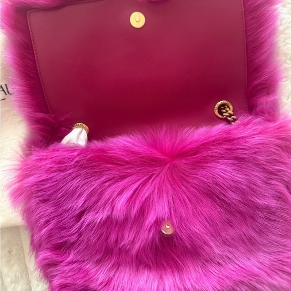 🖤SOLD🖤 Saint Laurent KATE SML REV FUR SHLDR MAGENTA NWT Beautiful 💓 - Picture 15 of 17